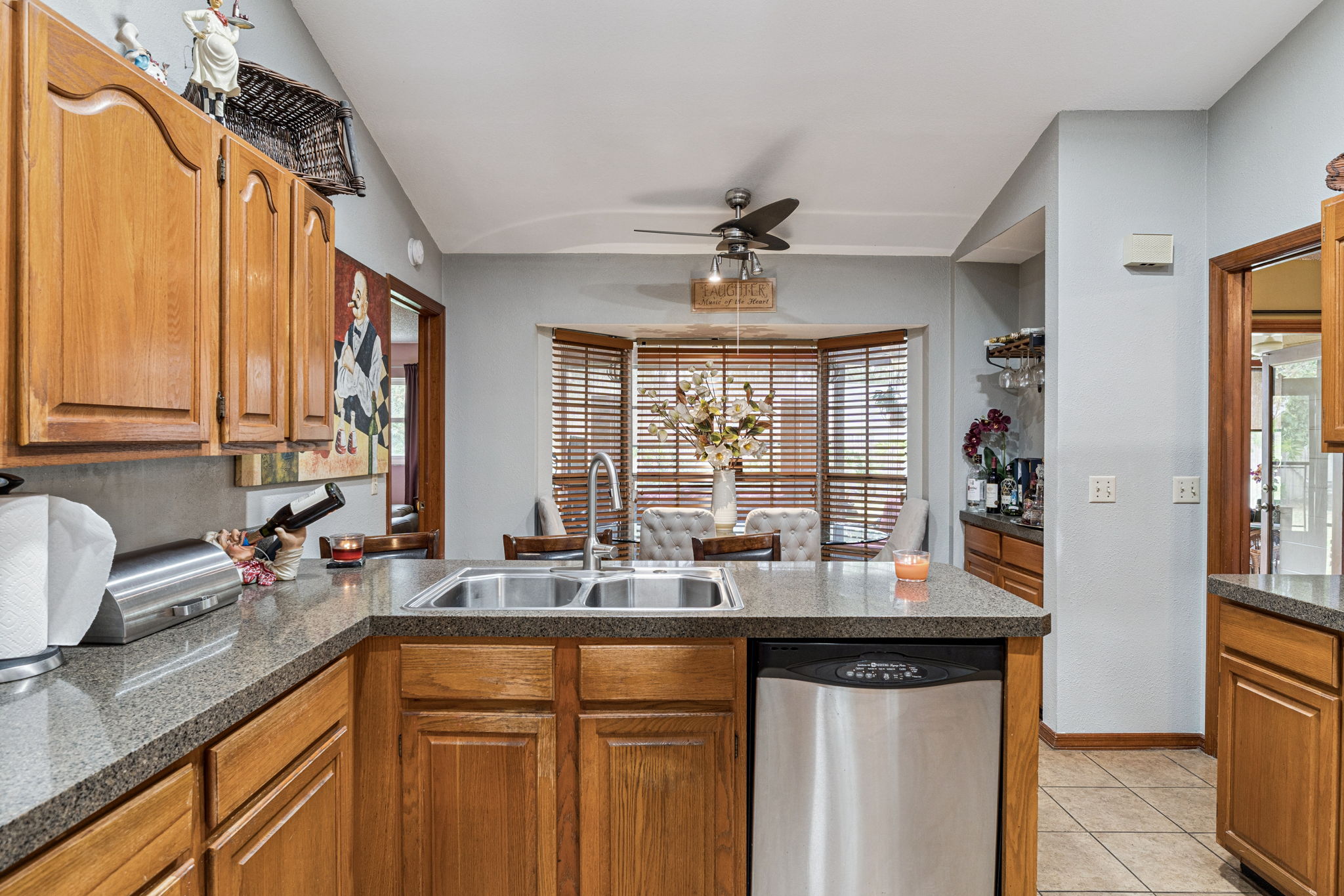17-web-or-mls-611_N_Forsyth_Rd__Orlando__FL_32807_DSC03033
