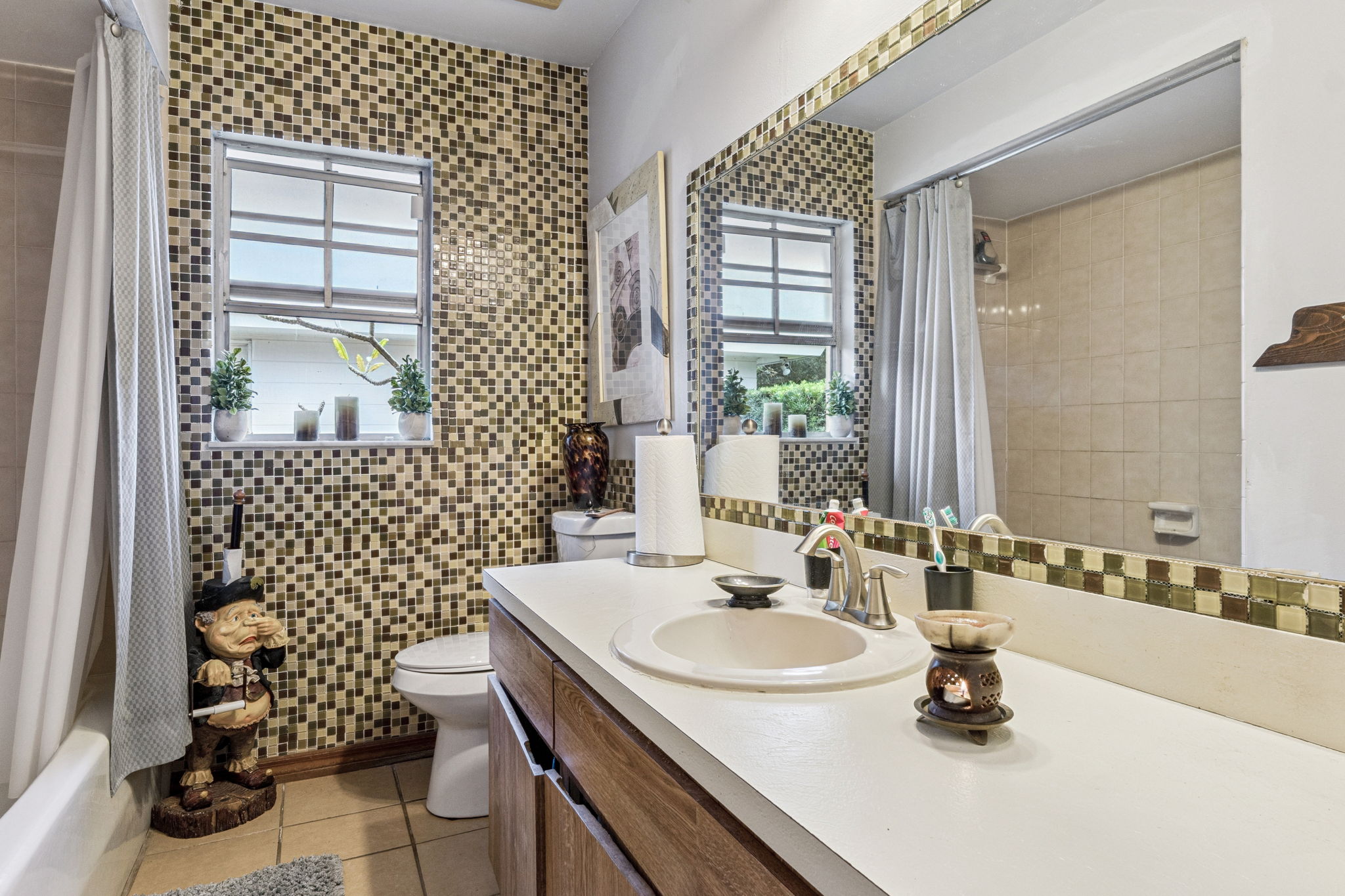 24-web-or-mls-611_N_Forsyth_Rd__Orlando__FL_32807_DSC02967