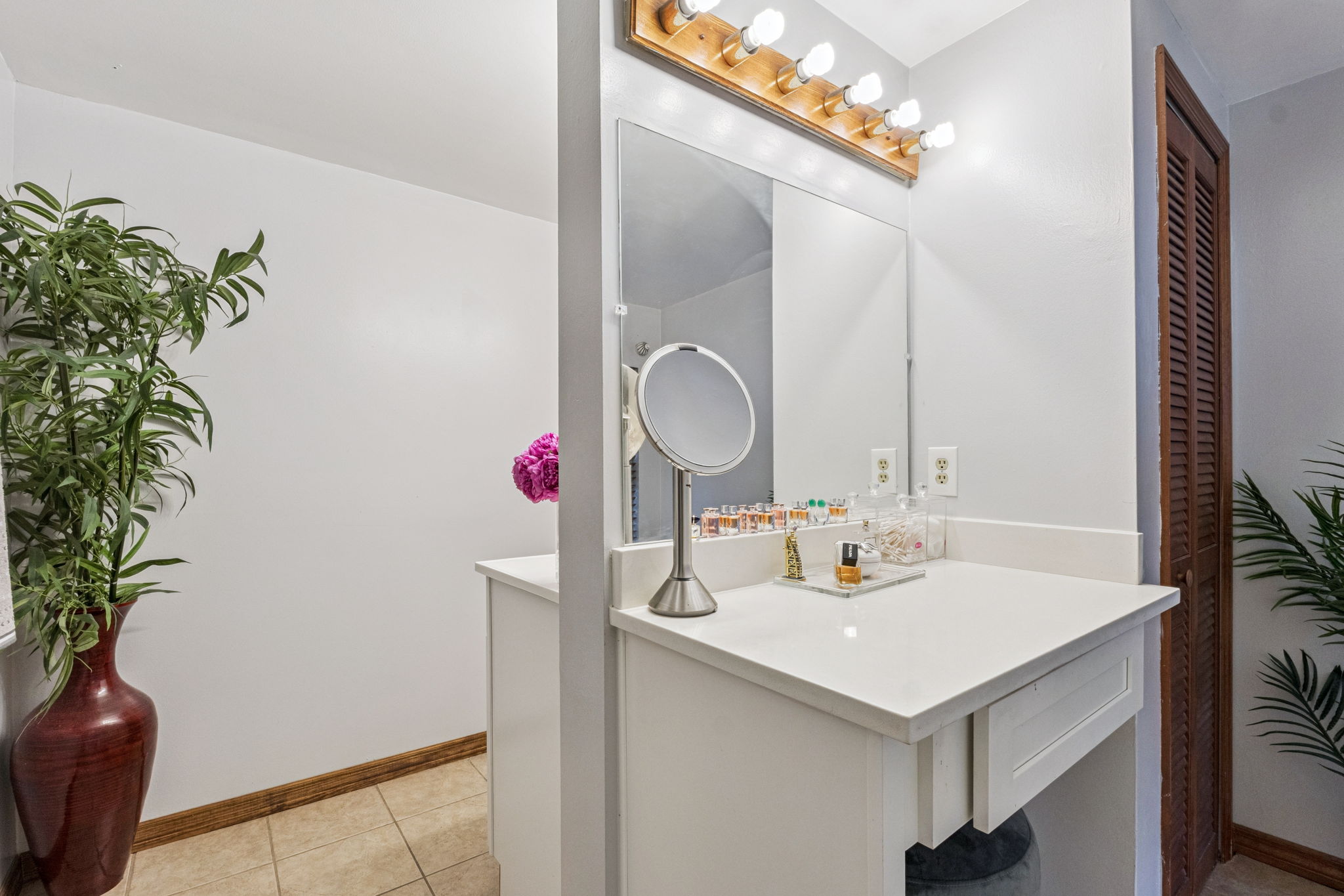 26-web-or-mls-611_N_Forsyth_Rd__Orlando__FL_32807_DSC03003