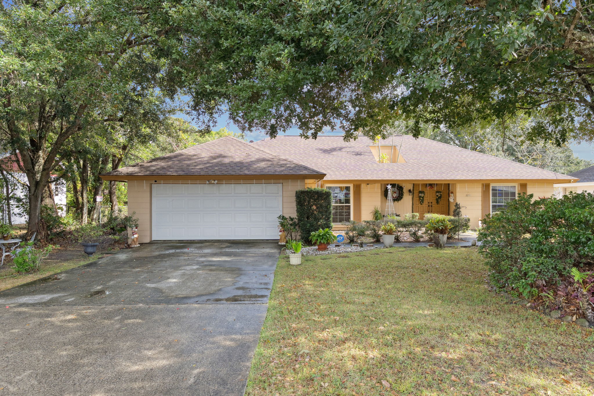3-web-or-mls-611_N_Forsyth_Rd__Orlando__FL_32807_DSC03053